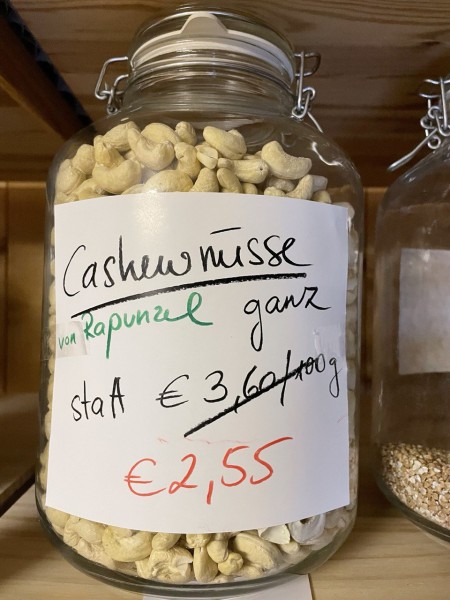 Cashewkerne ganz offen